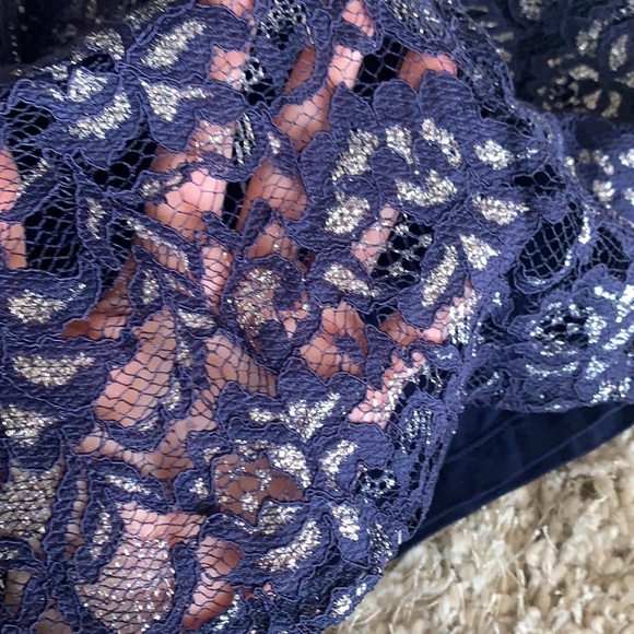 NY&C Sleeveless Fashion Top - Picture 4 of 5